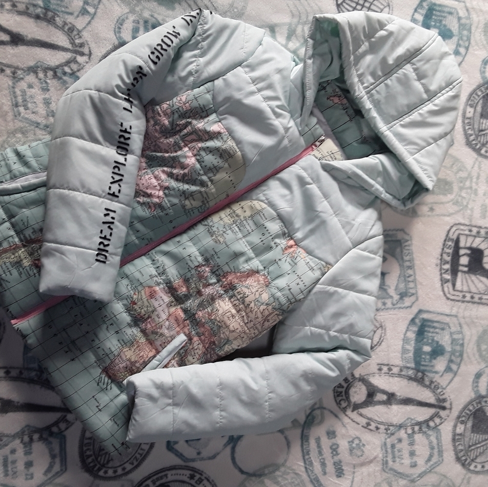Artisan world map jacket for globetrotters NWT